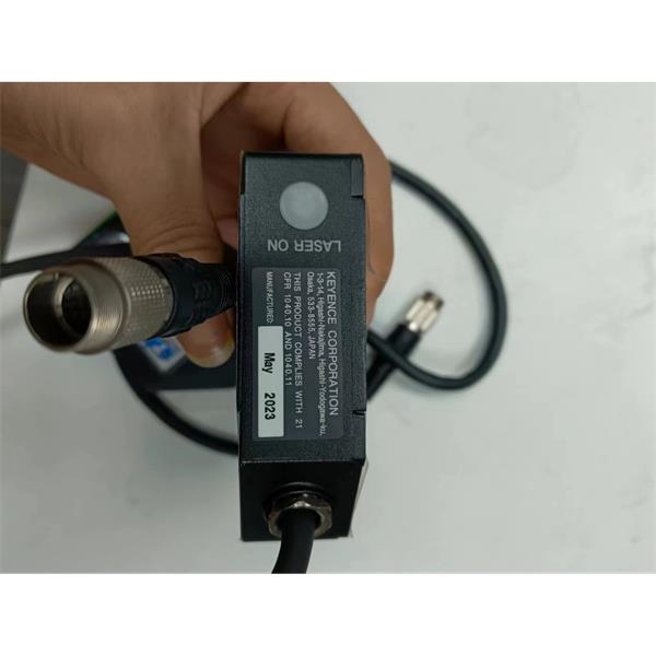 日本KEYENCE基恩士LK-G5000高精度CMOS激光位移傳感器感測頭LK-H022
